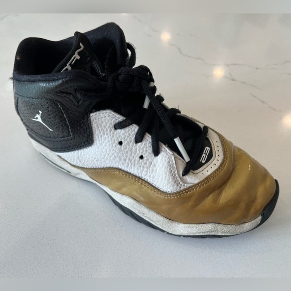 Youth Jordan B Loyals - Picture 7 of 8